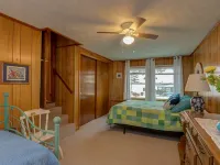 SUPERB VIEW BIG  SEBAGO LAKE WESTERN SIDE OF LAKE Hotels in Standish