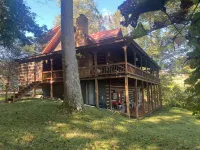 Lake View Lodge - Beautiful Year Round View of Center Hill Lake and Marina