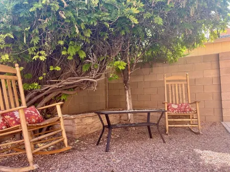 Charming and Cozy 3-bedroom house with WiFi, in superb Rio Rancho