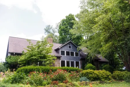 Natural Beauty With Luxury Accommodations