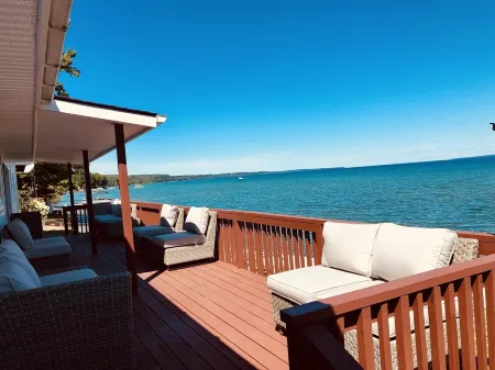 Traverse City West Bay Direct Waterfront