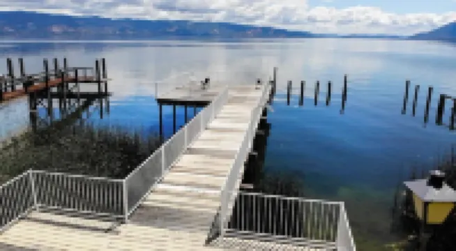 Oasis to Love - On the Lake/Pier/Full Kitchen Lakeport Room #7