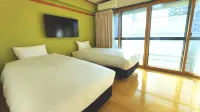 Global Hotel Các khách sạn gần JR Hizen-Nagata station