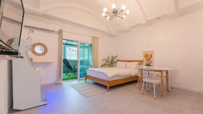 Taean Lily Pension (Water Slide, Camping Terrace, Ott, Kids, Seasoning) Hotels near Ch'ŏngp'odae-haesuyokchang