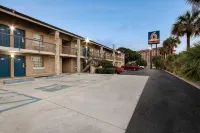 Motel 6 San Antonio, TX - Northwest Medical Center Hotels in San Antonio