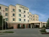 Courtyard Salisbury Hotels in Salisbury