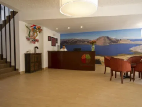 蒂拉維瓦普諾廣場酒店 普諾酒店