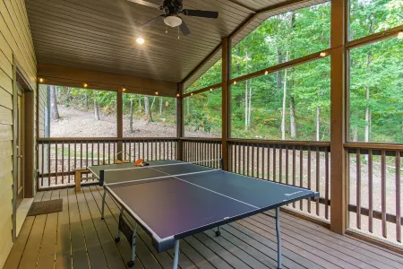 Family Getaway I Ping Pong I Arcade I Air Hockey I Pool