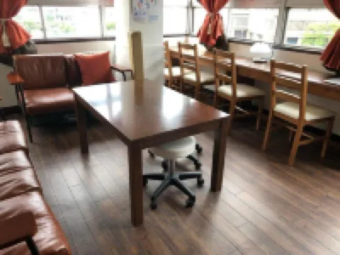 Almas Guest House