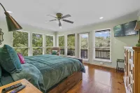 Quaint Lakefront Home on Lake Hamilton w/ Game Room & Boat Dock! Great Location!