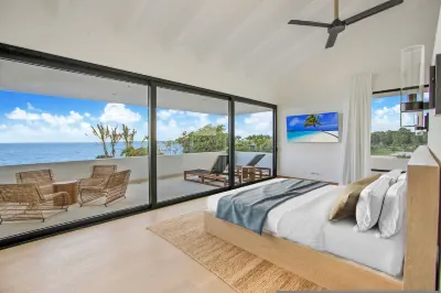 Luxurious 12-bedroom Oceanfront Villa With Private Chef Butler Private Beach in Casa de Campo Resort 阿爾托斯香凡村附近的飯店