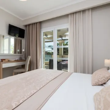 Mamfredas Luxury Resort