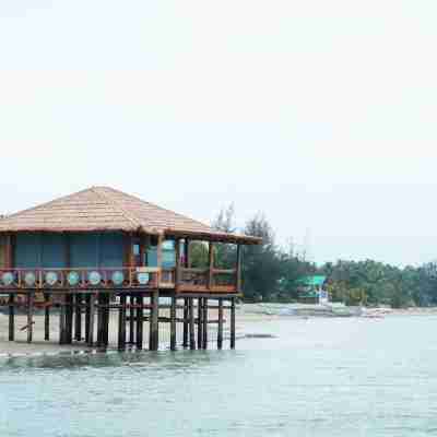 Mermaid Beach Resort Hotel Exterior