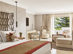 Mr & MRS Smith Puente Romano Marbella