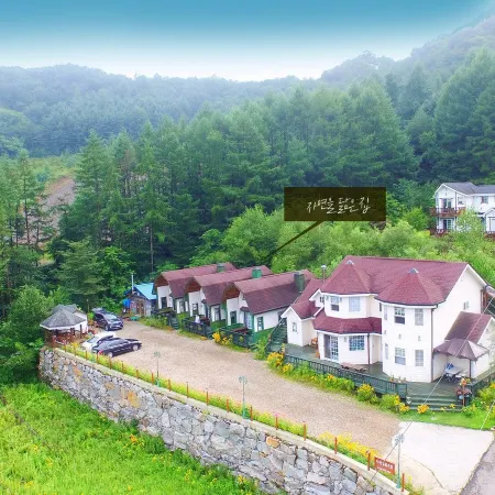 Just Like Natural Home Pension Отели рядом со станцией Пьёнчан-Йог
