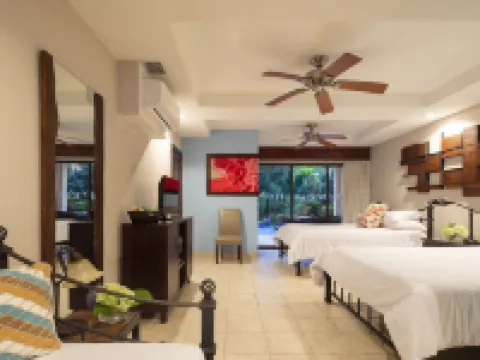 Pumilio Mountain & Ocean Hotel Hoteles en Jacó