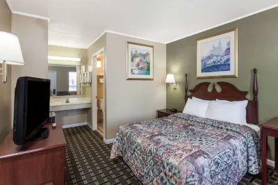 Days Inn by Wyndham Lenoir City فنادق في Lenoir City