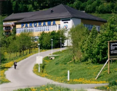 Panorama Hotel Kurort-Oberwiesenthal Отели рядом с достопримечательностью «Шигебит ам Фихтельберг»
