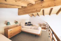 Hotel Alpina - Balcony