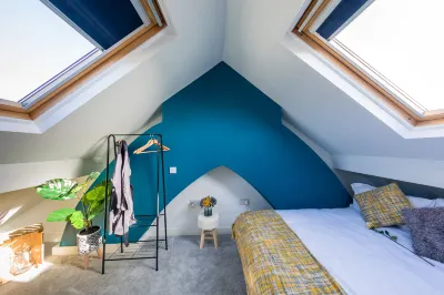 The Hollywood - Beautiful 3 Bedroom House Hotels near UK Visa Cardiff Premium Service Centre