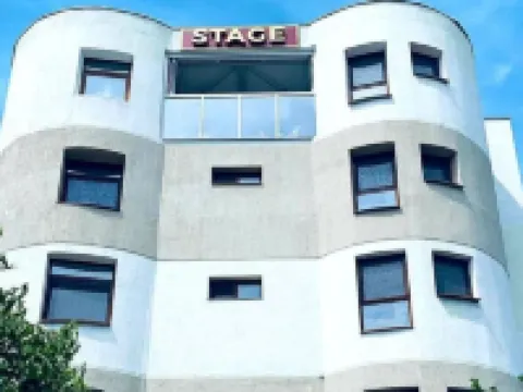 ヴィラ ボルドー ガラツのホテル