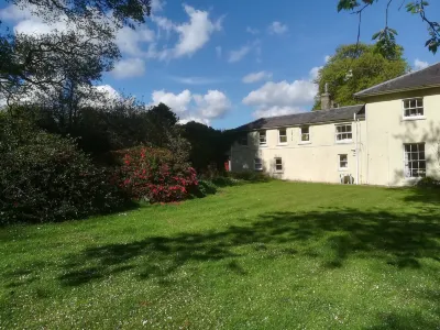 Carncairn Hotels near Madman's Window