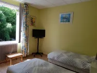 Chambres d'Hôtes le Menestrel Hotels in Rouffignac-Saint-Cernin-de-Reilhac