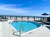 Ocean Breeze - Ocean Front at Symphony Beach Club! Hotels in Ormond Beach