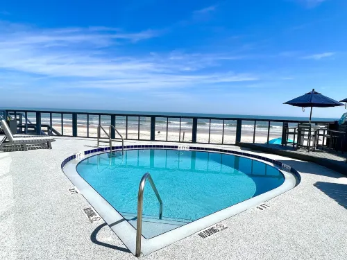 Ocean Breeze - Ocean Front at Symphony Beach Club! - 3-Star