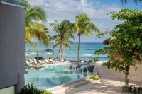 The Beachfront by The Fives Hotels Á la Carte - Adults Only - Private Pool
