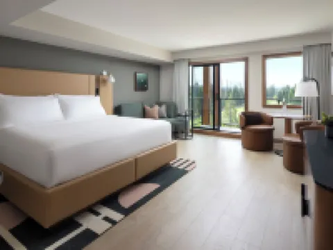 Naturally Pacific Resort Hotels in Campbell River