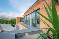 Gratus Aparthotel Tbilisi - Mountain view