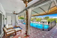 Luxe 4Br Waterfront w Htd Pool 5Min to Beach - Villas
