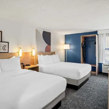 Spark by Hilton Stevensville