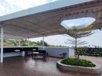 Best Price Studio Apartment Amartha View Hotels in Ngaliyan