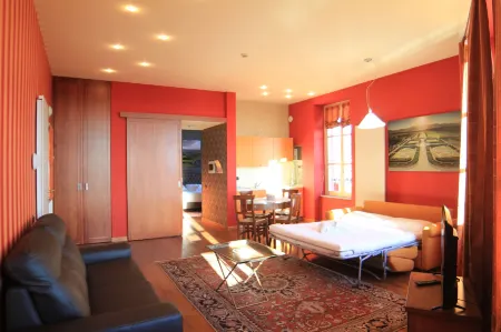 Felicin - Palazzo Boeri Panoramic Suites Отели в г. Монфорте-д'Альба