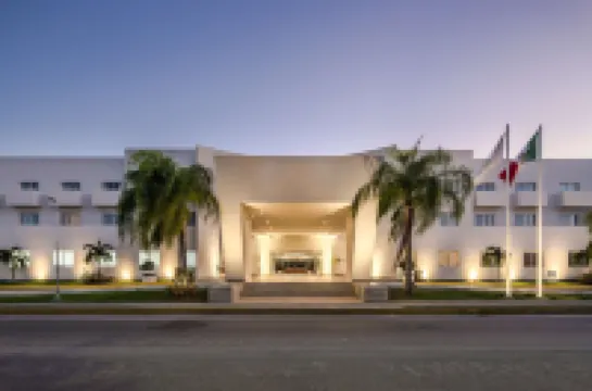 温德姆花園卡曼海灘酒店 鄰近playacar的酒店