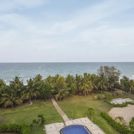 Casamia Oceanfront Condo Nilaveli
