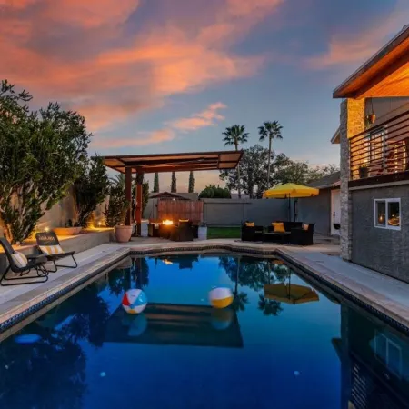 Princess Retreat Private Pool Firepit Sleeps 12