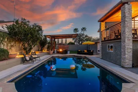 Princess Retreat Private Pool Firepit Sleeps 12