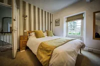 West End Guest House Hotels near Lucy Pittaway Art Gallery Richmond