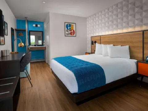 Motel 6 Santa Barbara, CA - Beach Hotels in Santa Barbara Urban Wine Trail