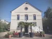 Le Magic Hall Hotels in Rennes