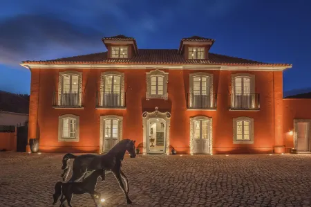 Paço do Bispo Boutique House Отели рядом с достопримечательностью «Дворец Пена»