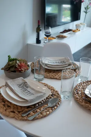 Luxury Furnished Apartments by Hyatus Downtown at Yale Отели рядом с достопримечательностью «Арт-галерея Йельского университета»