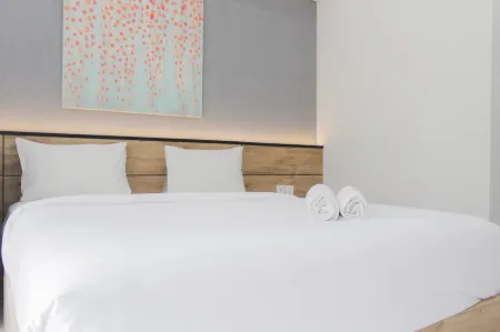 Best Studio Unit with Pool View Casa de Parco Apartment