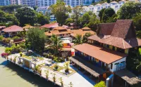 Lost Paradise Resort