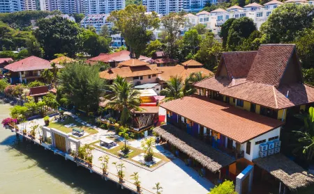 Lost Paradise Resort