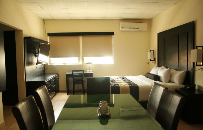 Hotel El Camino Inn & Suites