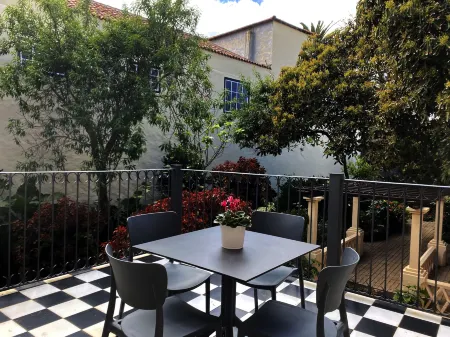 Nava Suites Отели в г. Анага